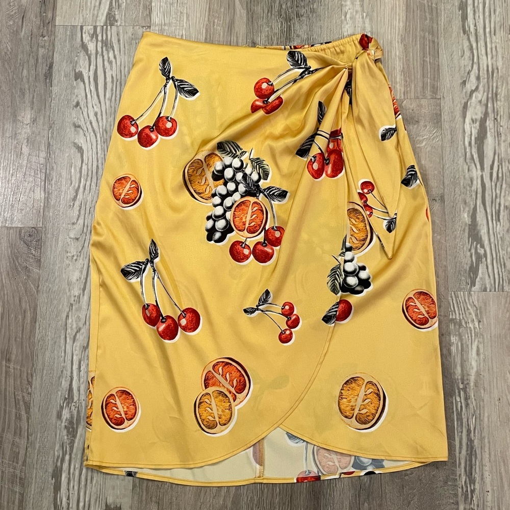 NWT Show Me Your Mumu Anjolie Fruit Basket Wrap Skirt Size M